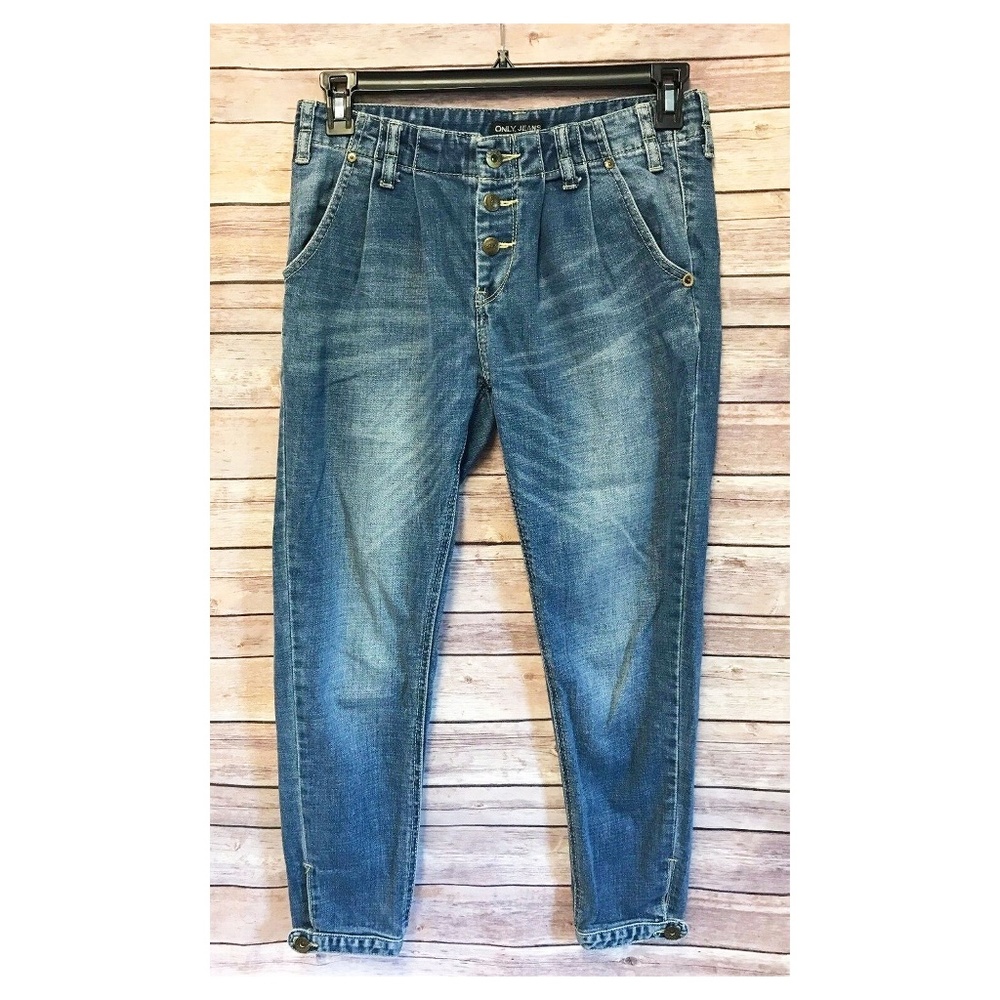 🌹SPRING SALE!🌹 Purely Vintage Jeans Button Front